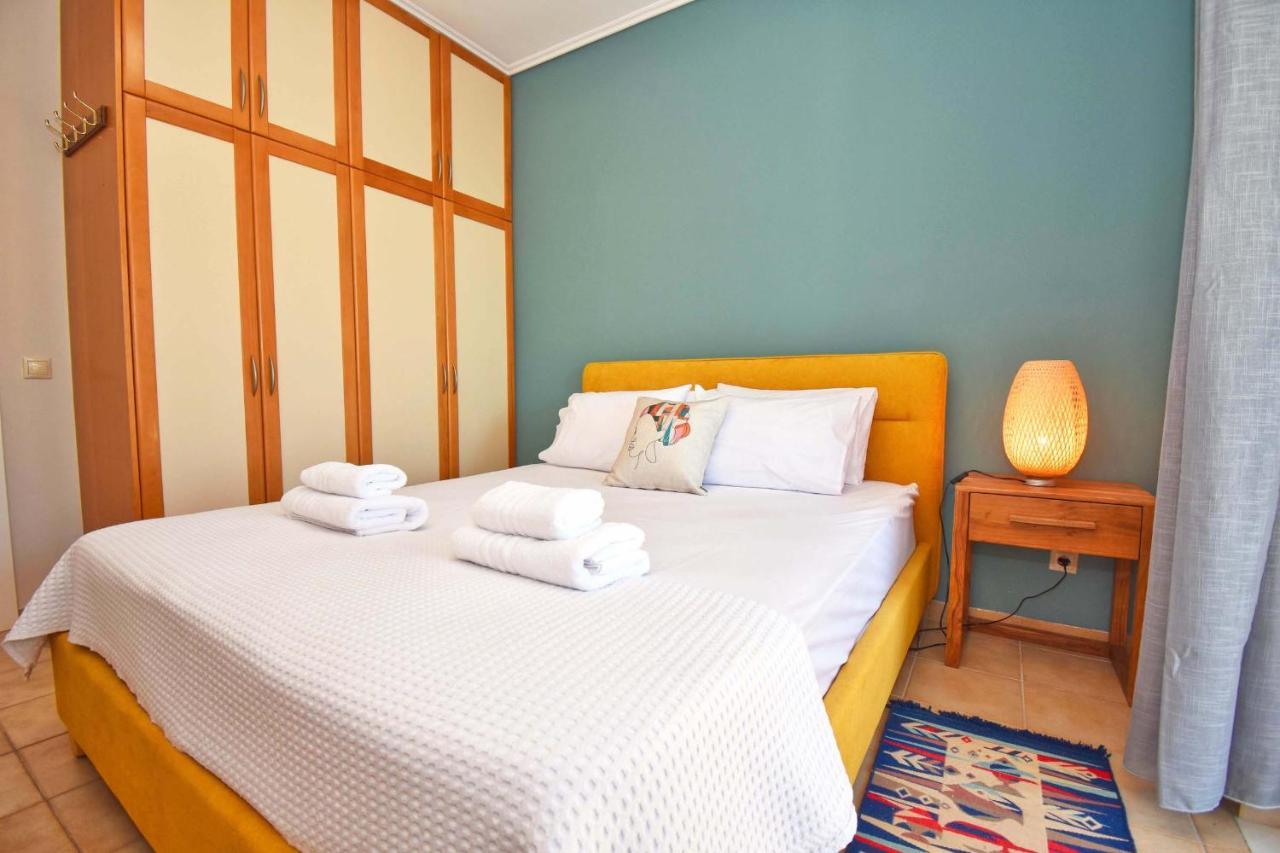 Pebbles And Sea At Barbati With Shared Pool Apartment Ngoại thất bức ảnh